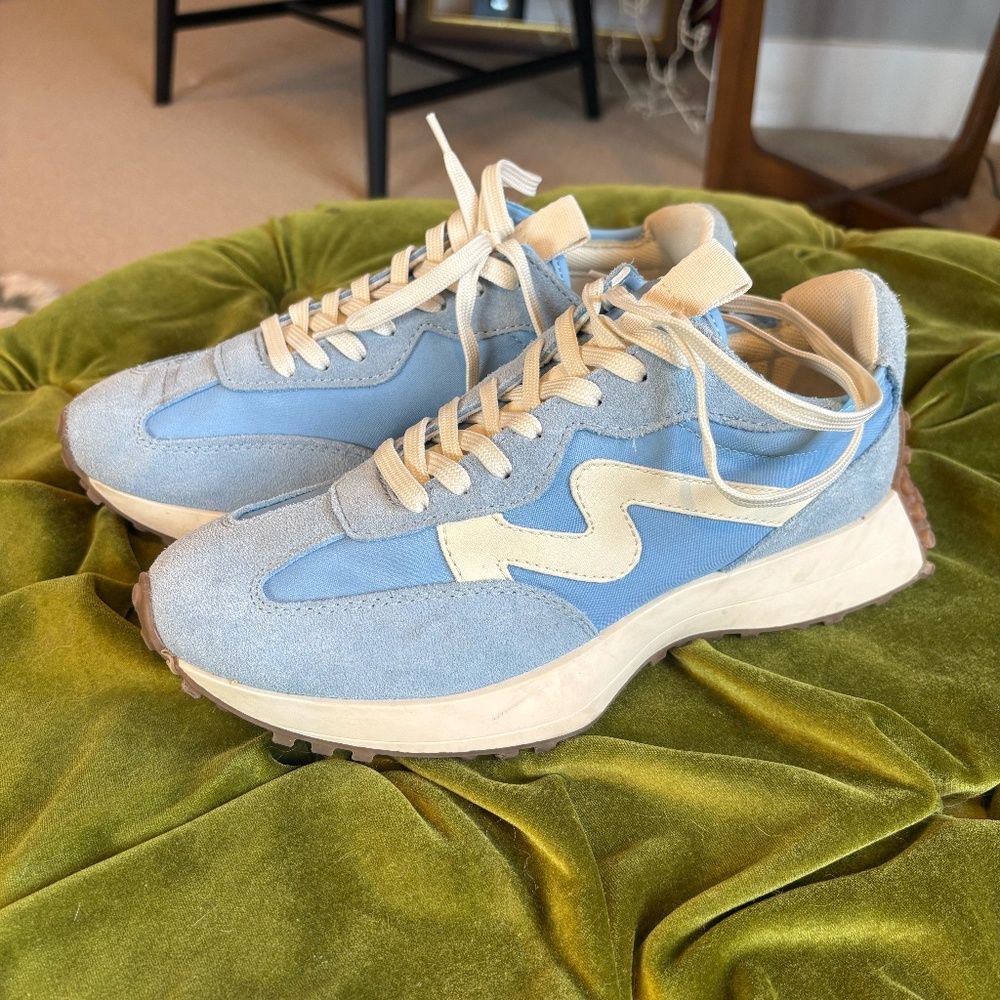 Steve Madden Tennis shoes